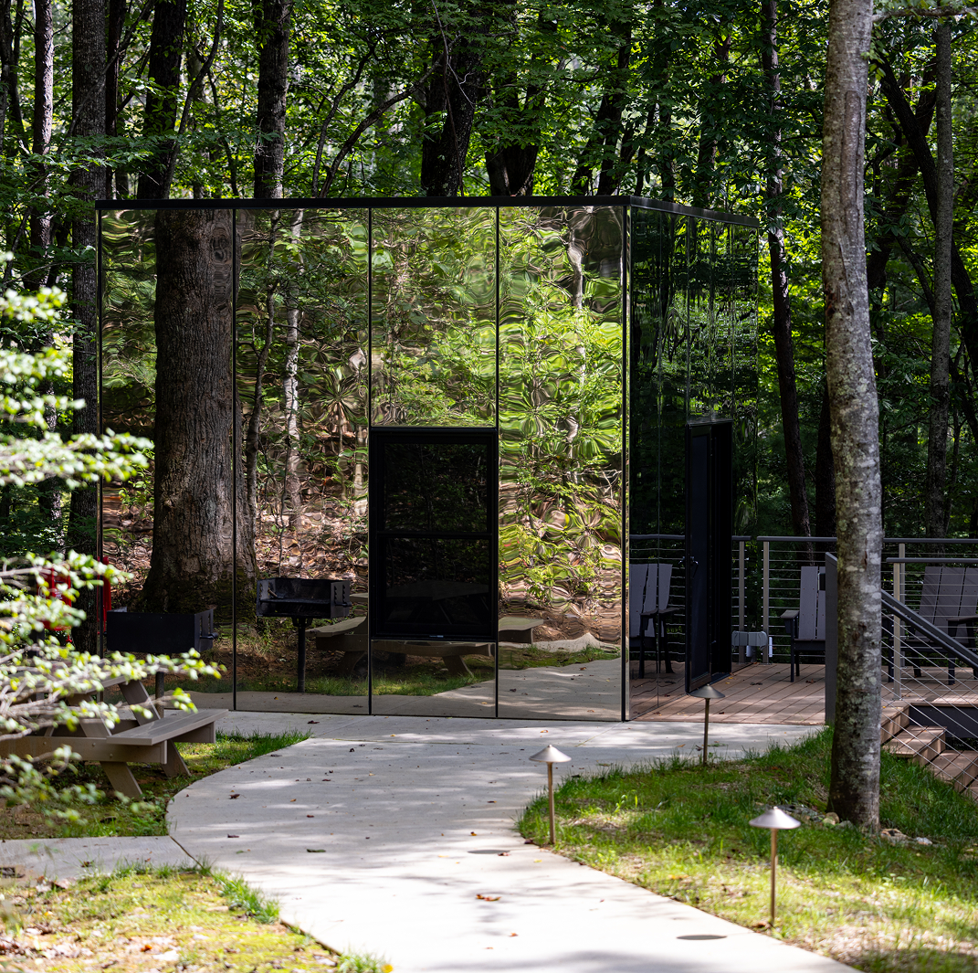 Mirror Cabin at Valley Bear Farms