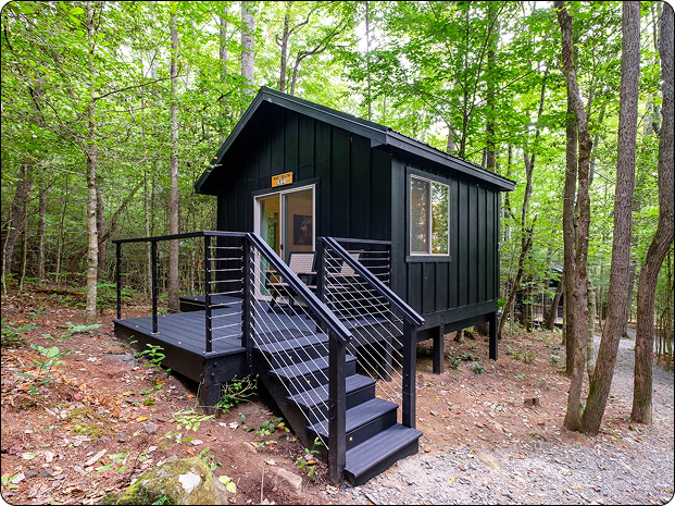 Couples Glamping Cabin exterior at Valley Bear Farms