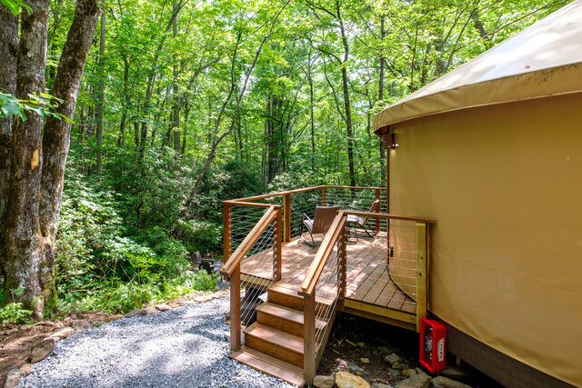 Creekside Yurt photo 1