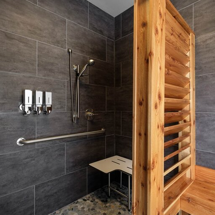 Luxe bathhouse shower