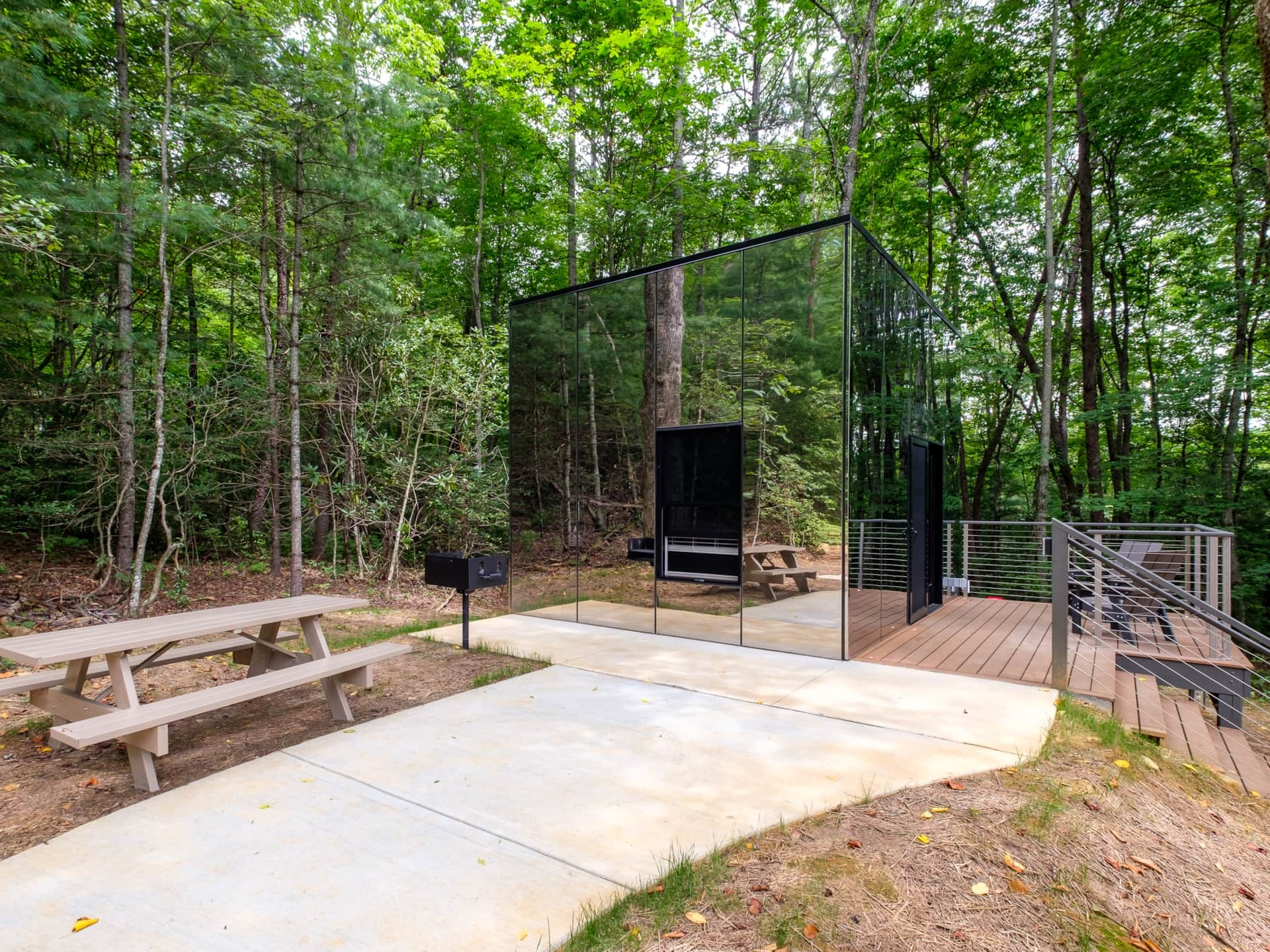 Mirror Cabin photo 4